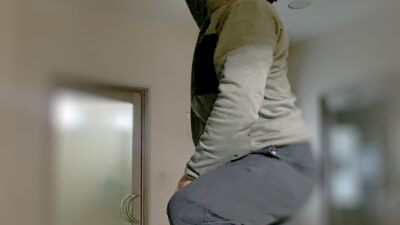 脚立の正しい使い方